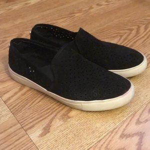 Steve Madden Black Slip ons
